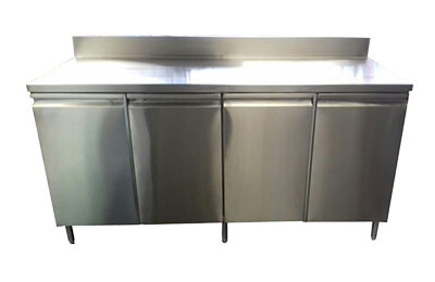 Gabinete de cuatro puertas