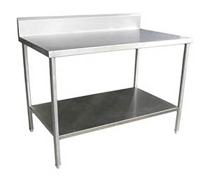 Mesa con lambrín y entrepaño